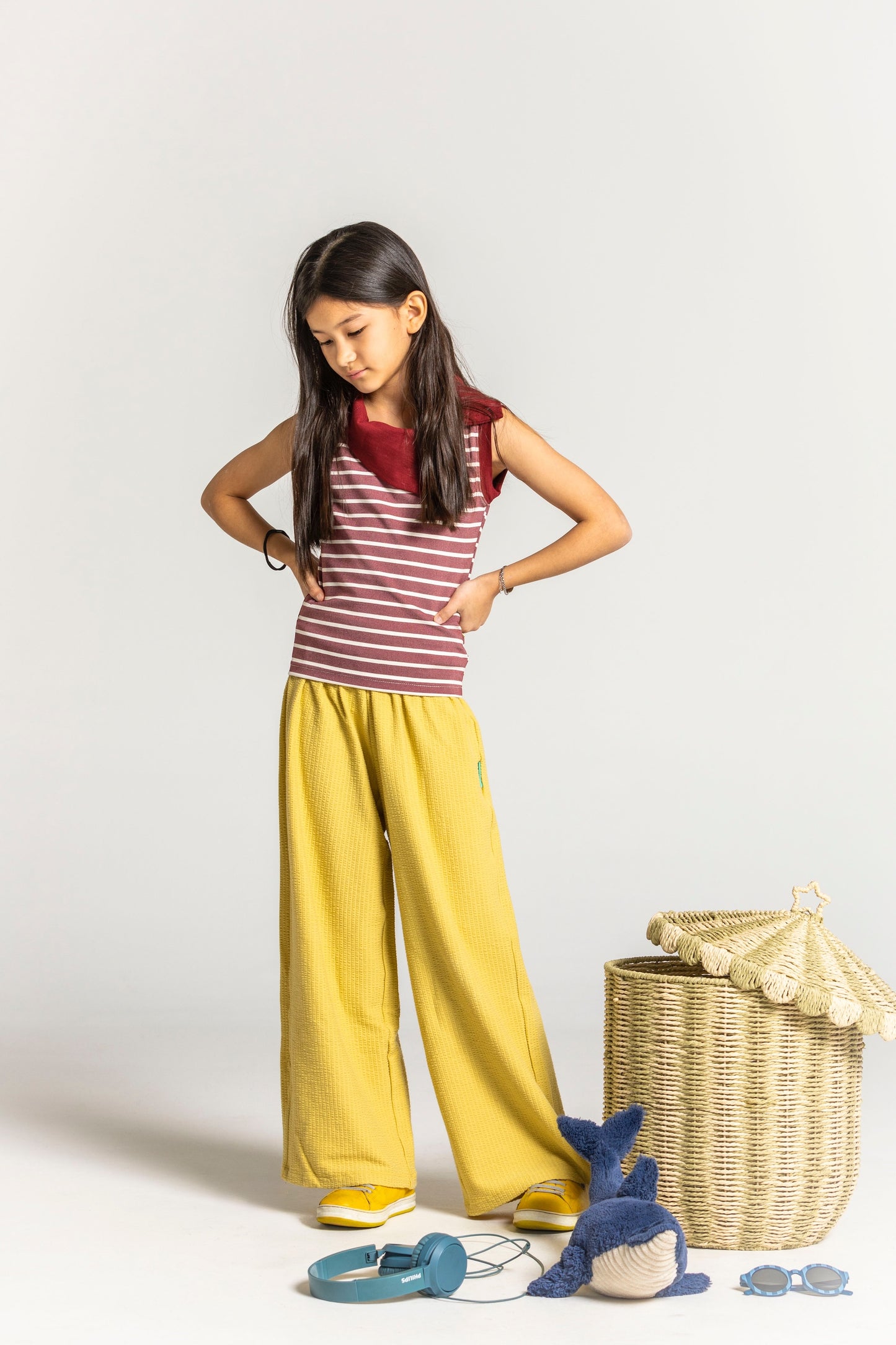 BERRY COLLAR - Sleeveless Top