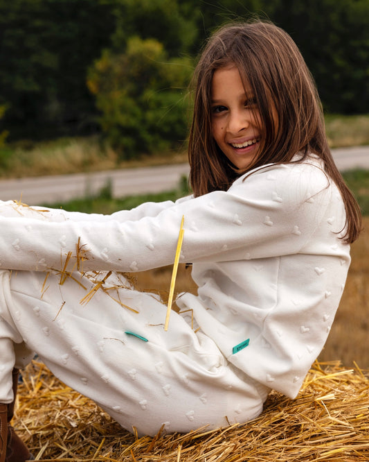 WHITE HEARTS Sweatshirt